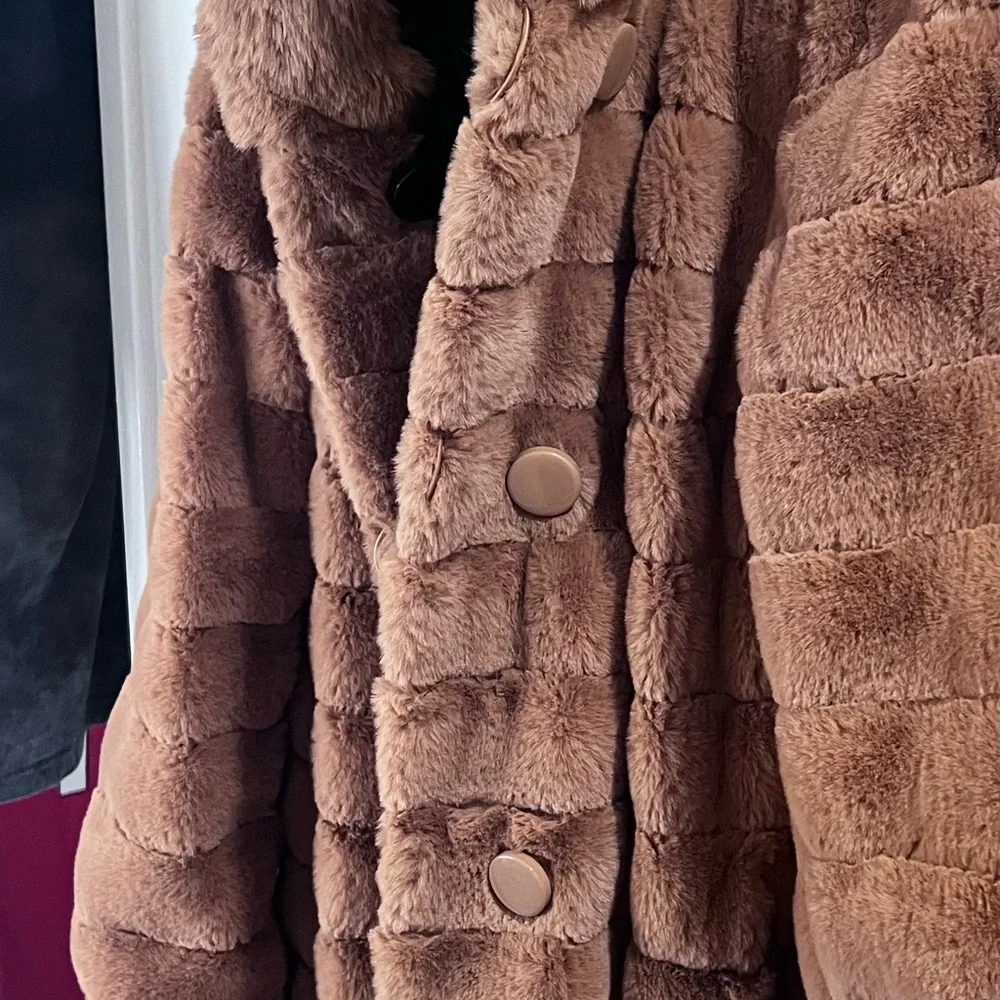 Nikki Jones reversible Lola winter Brown Fur Coat Canada women’s small - Picture 5 of 14